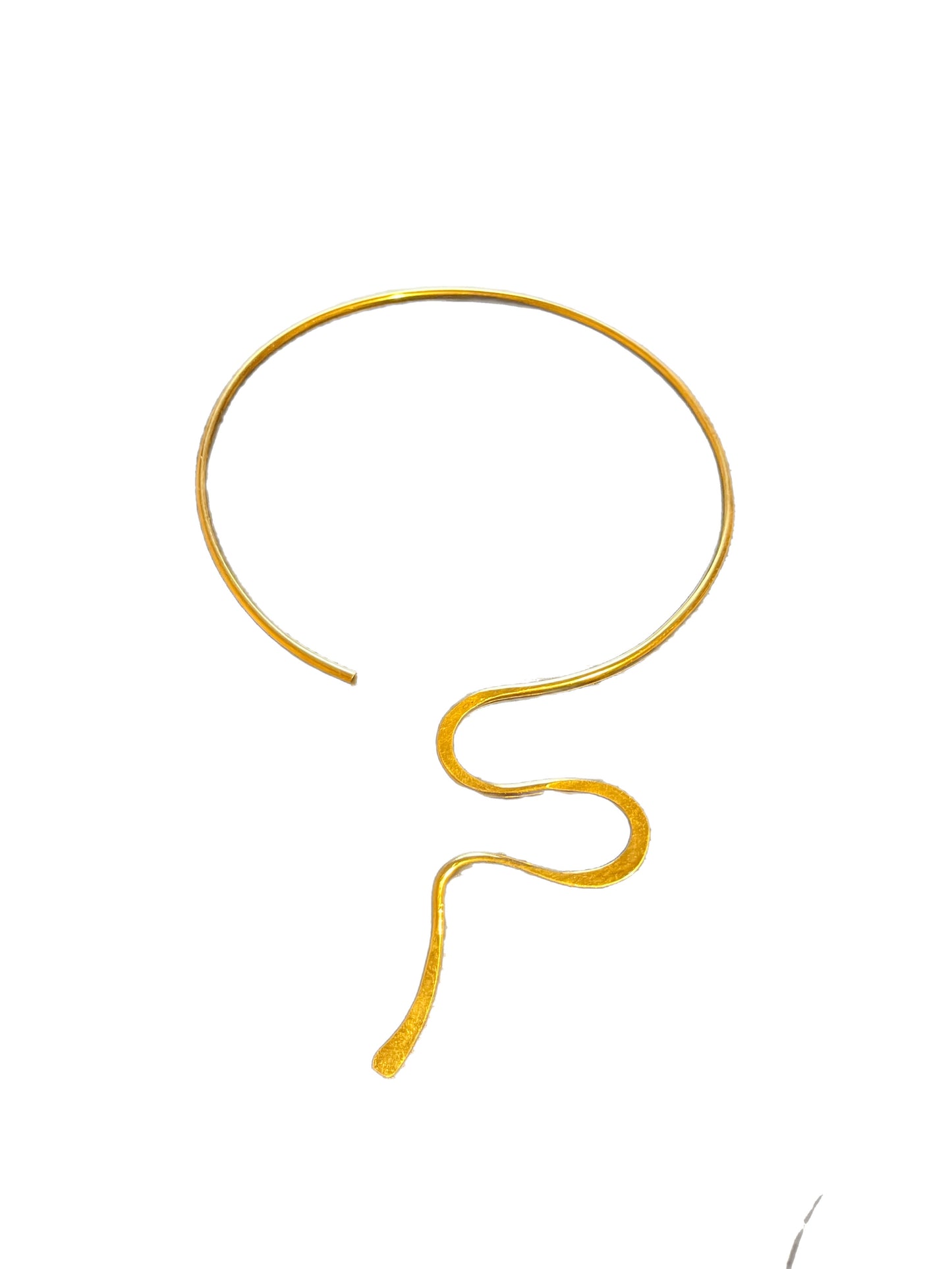 Collier SIRÈNE – Torque doré artisanal en laiton | REMBO by Aria