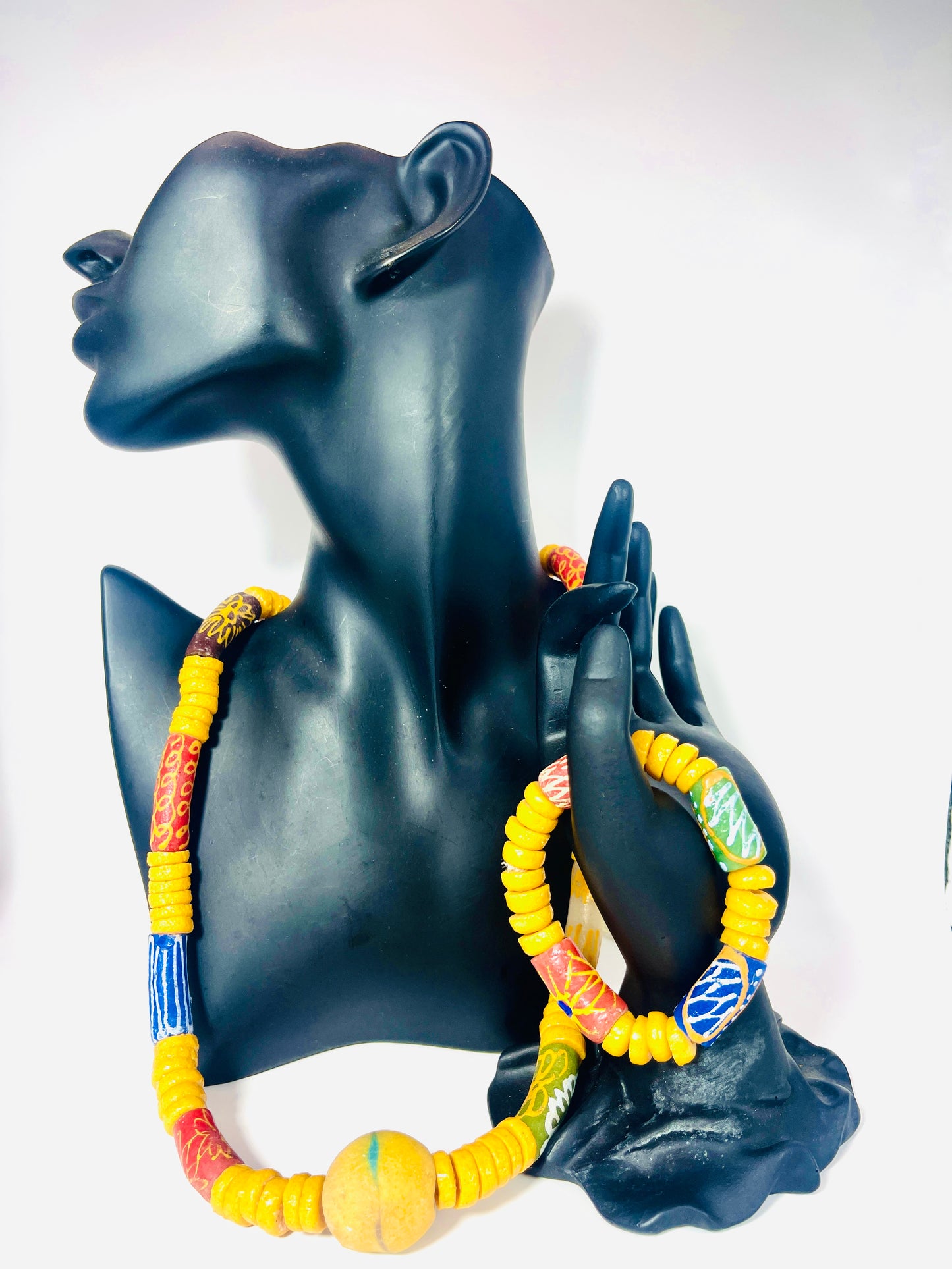 Parure Bracelet et Collier - Éclat de Verre Krobo - Dzikunu