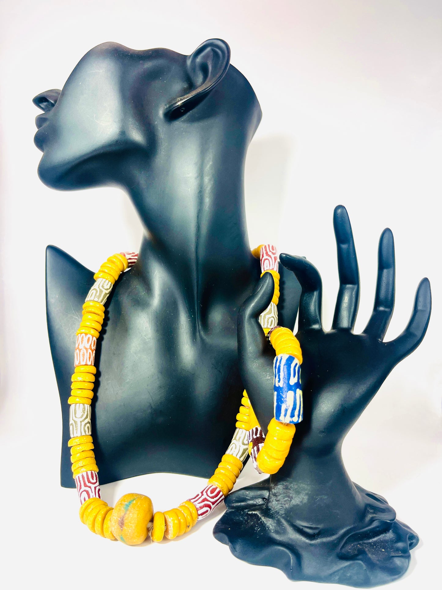 Parure Bracelet et Collier - Éclat de Verre Krobo - Tɛmɛ Sɛŋɛ