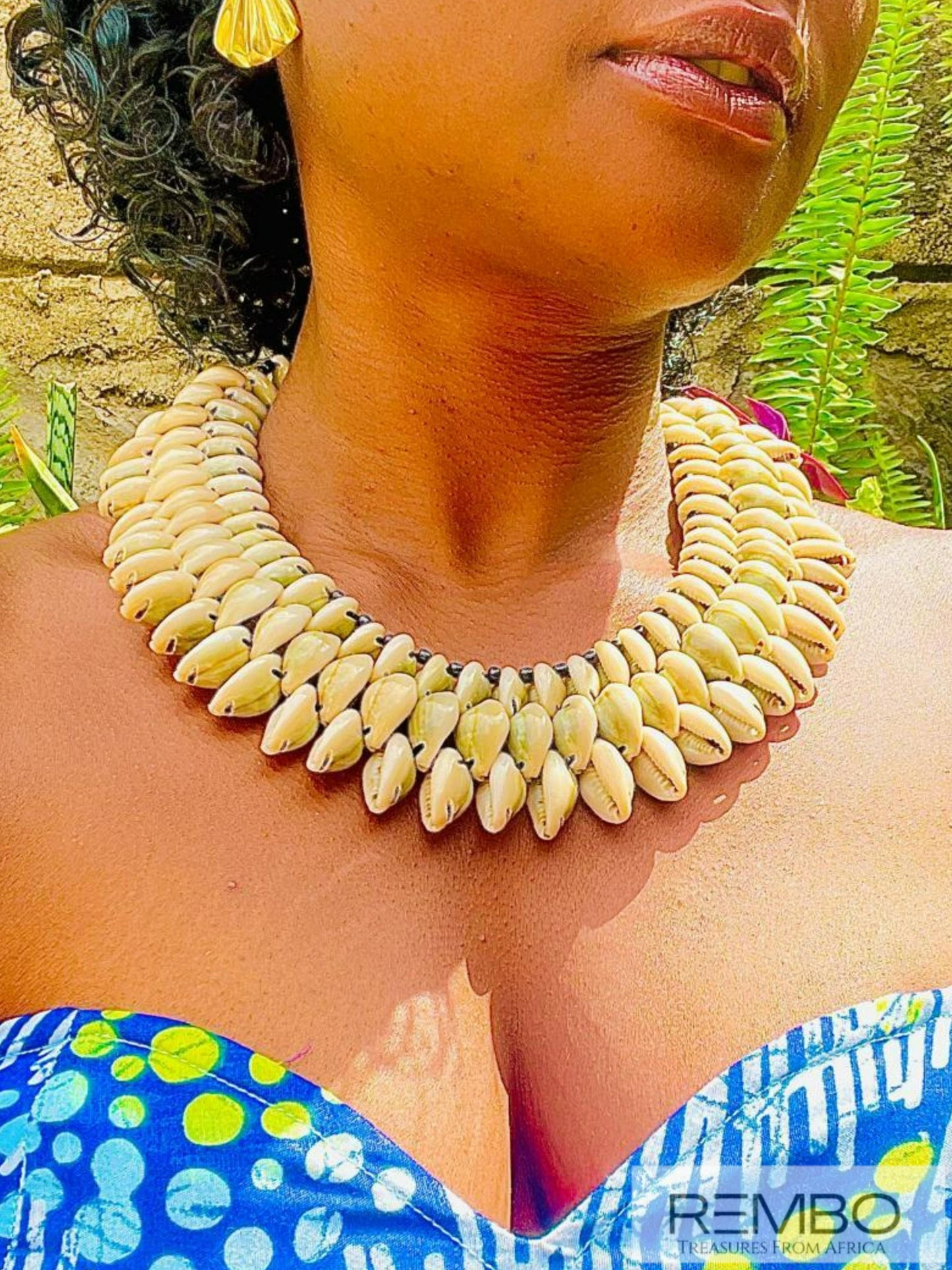 Safari - Collier avec Coquillages Cauri et Perles Noires