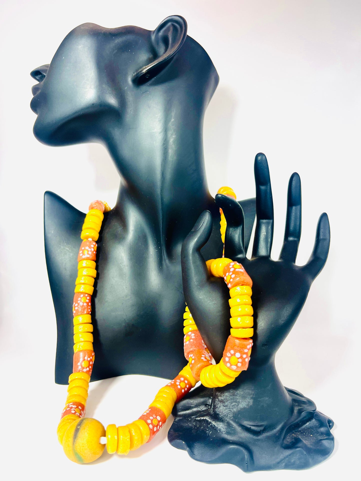 Parure Bracelet et Collier - Éclat de Verre Krobo - Afia Kɔkɔɔ