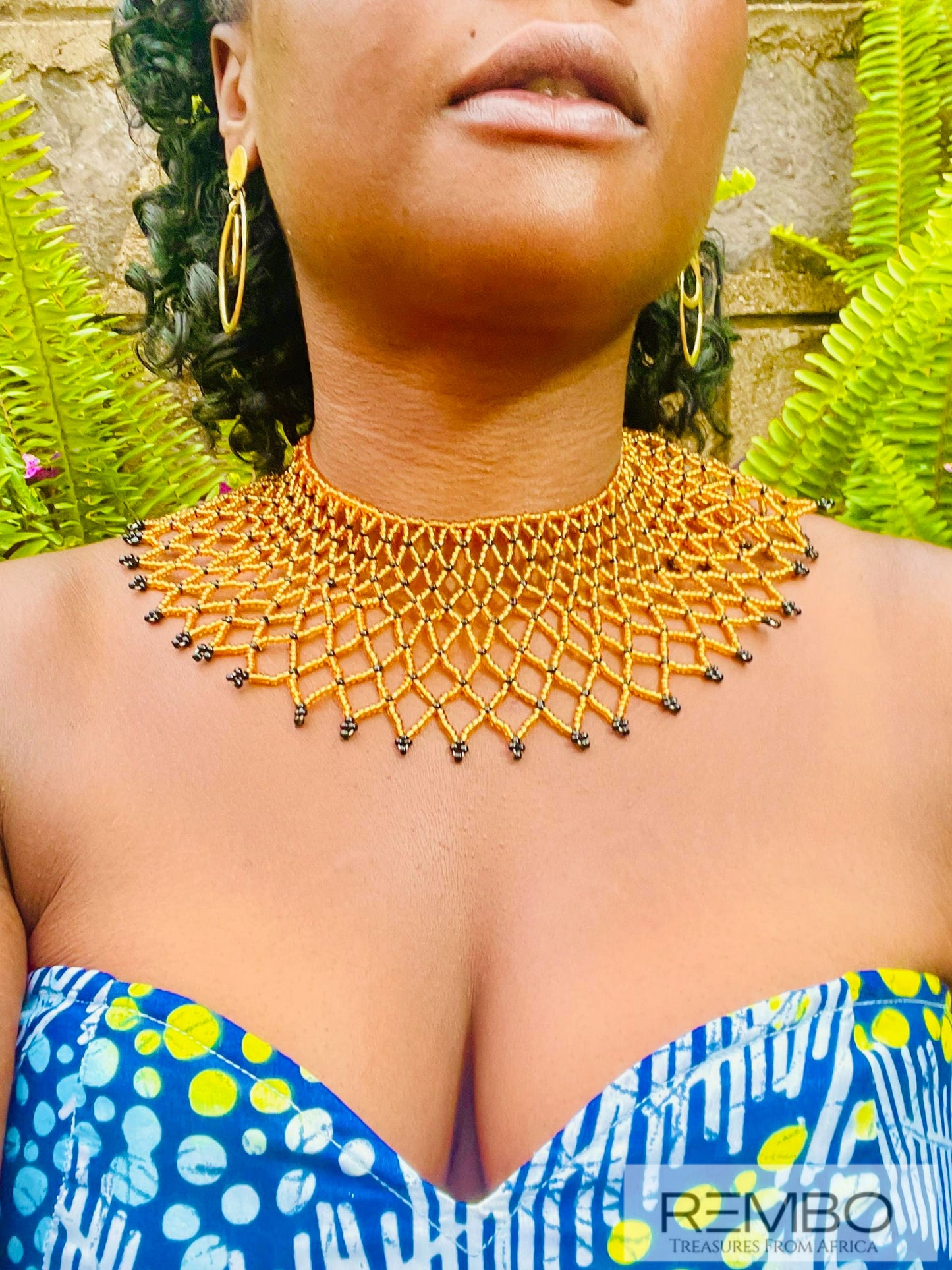 Makena - Collier Ras le Cou en Perles Maasai