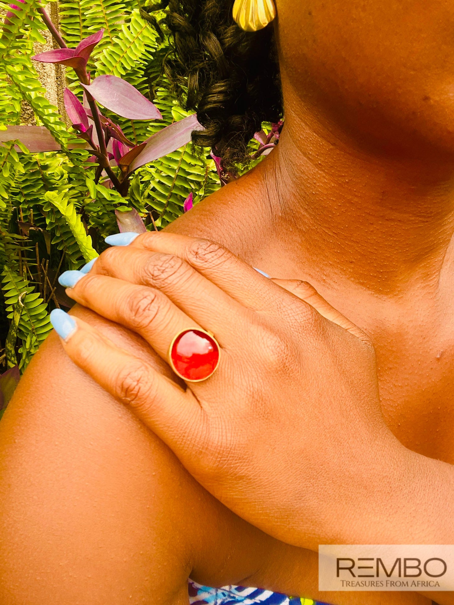 Rubis de Feu - Bague Rubis en Laiton Doré et Verre Artisanale du Kenya - REMBO