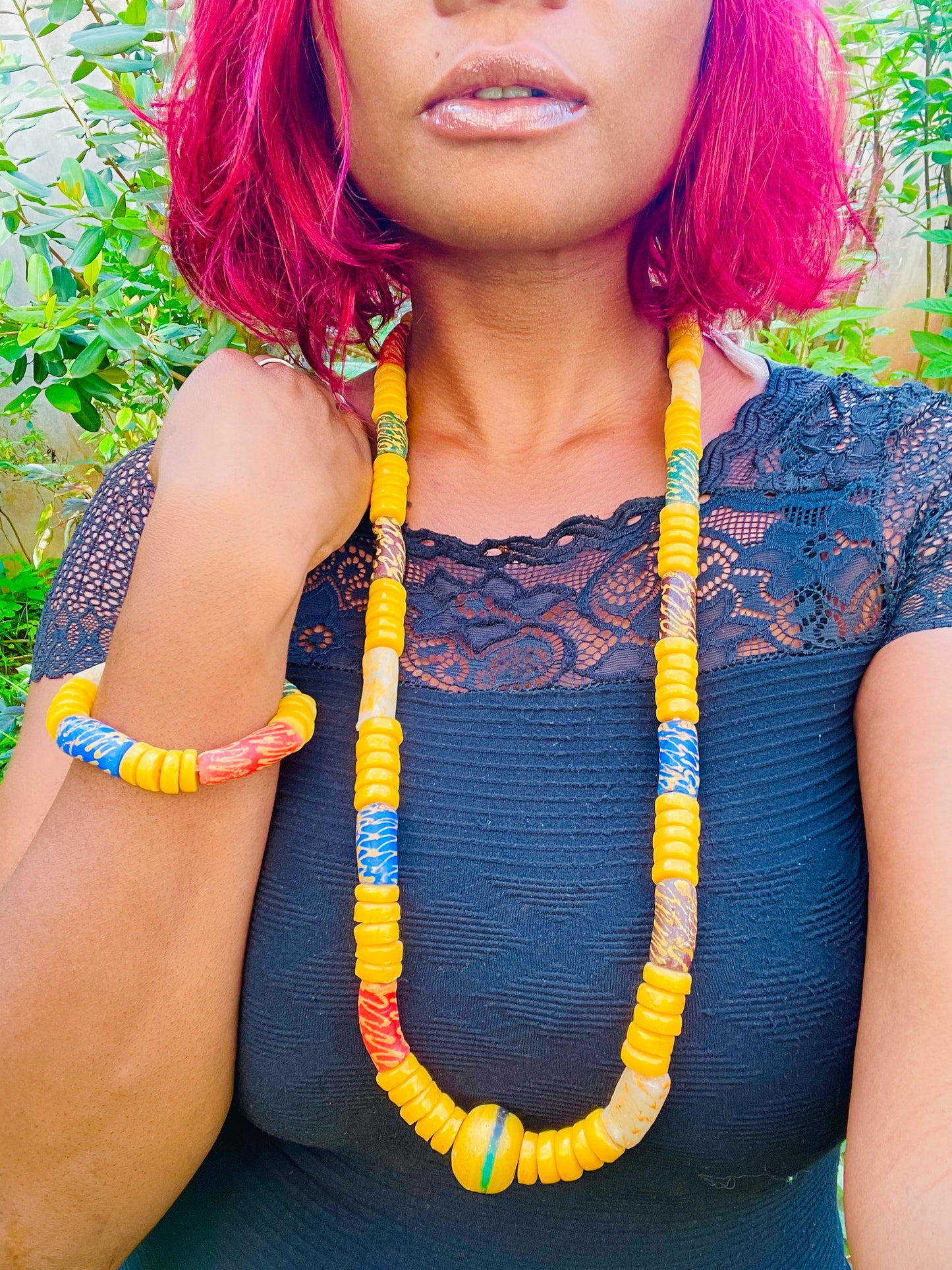 Parure Bracelet et Collier - Éclat de Verre Krobo - Ablavi Étoile