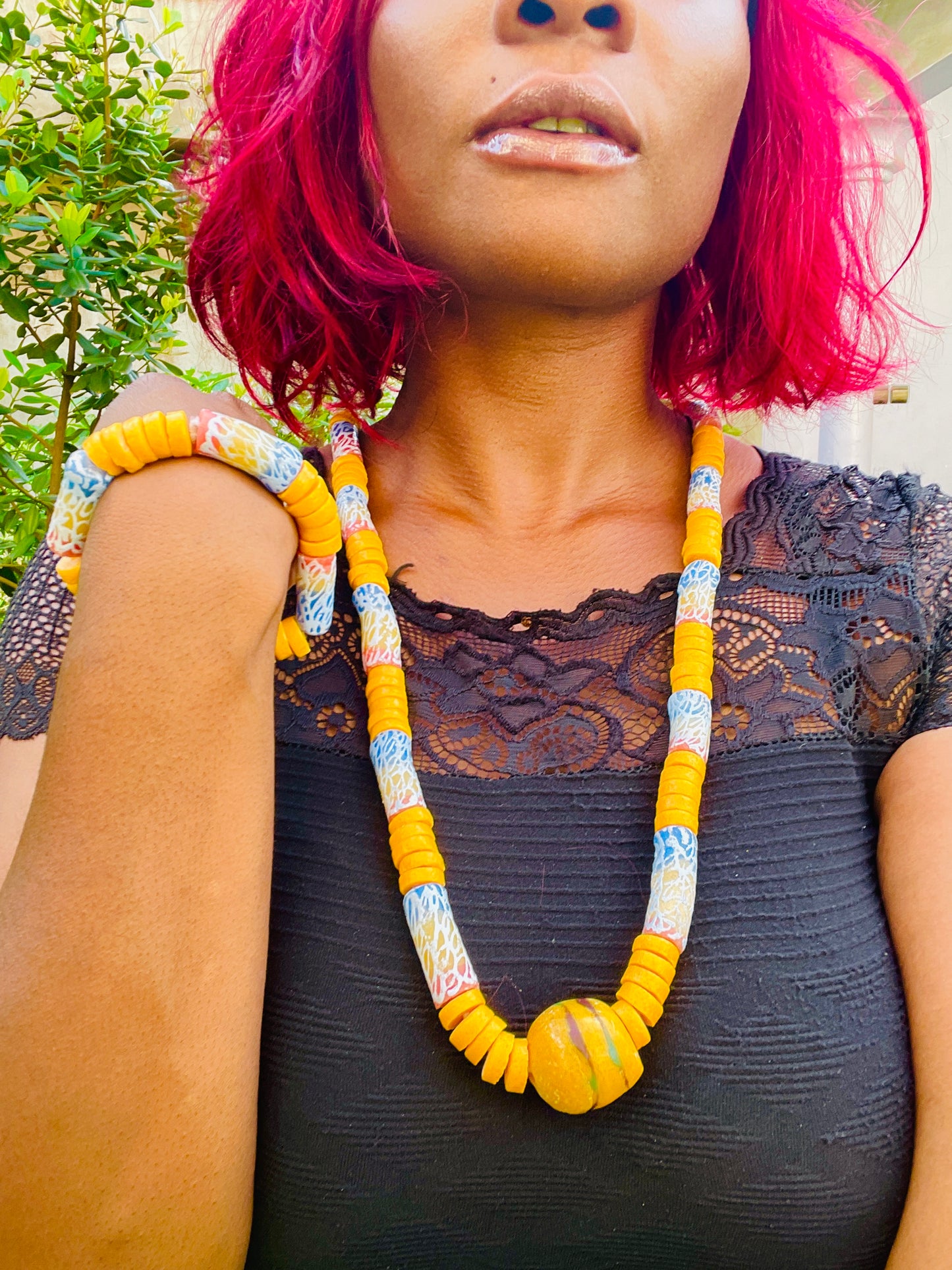 Parure Bracelet et Collier - Éclat de Verre Krobo - Nyornè Fie