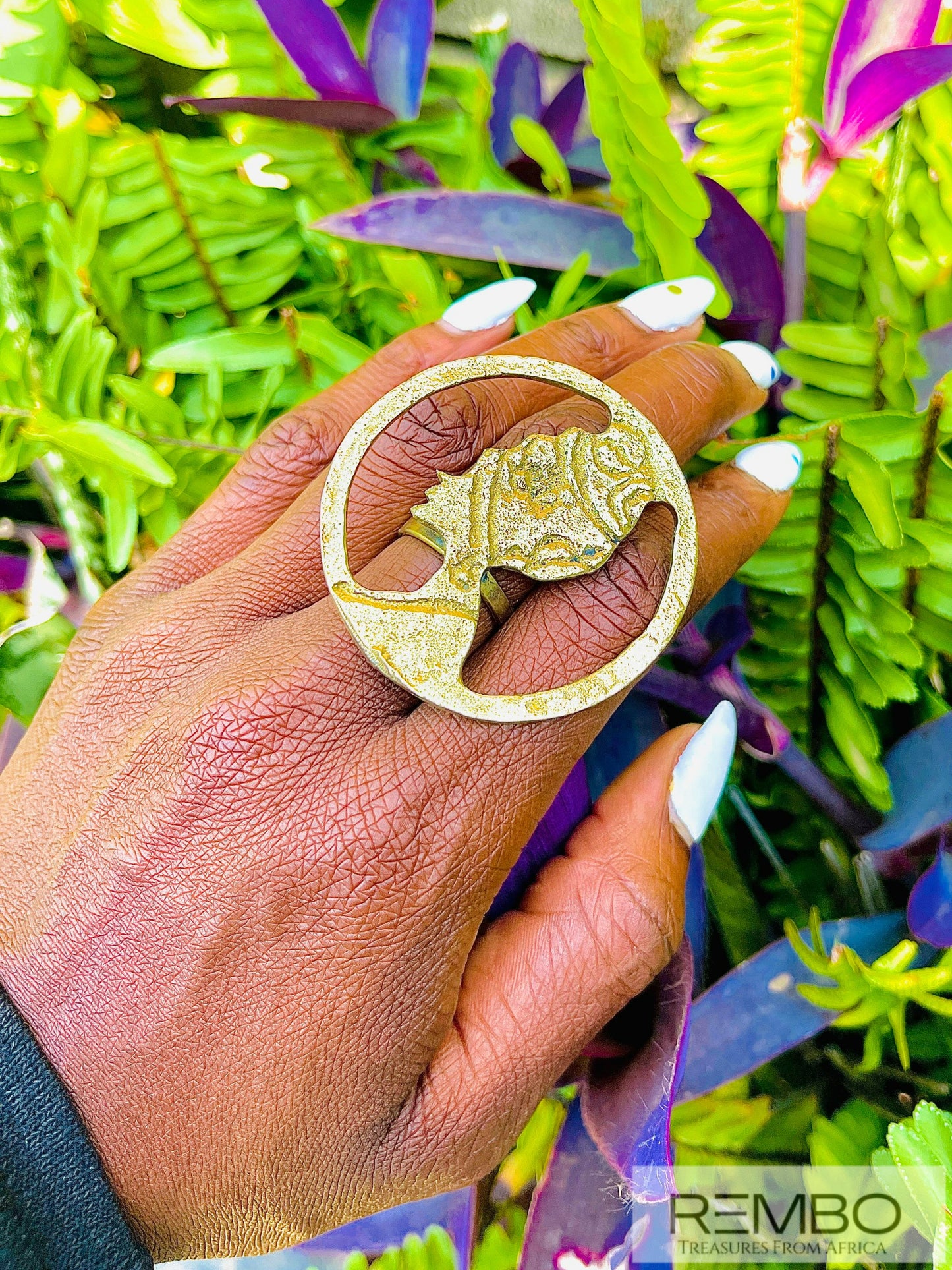 Reine d'Afrique - Bague Femme  Africaine en Laiton Doré Artisanale du Kenya - REMBO