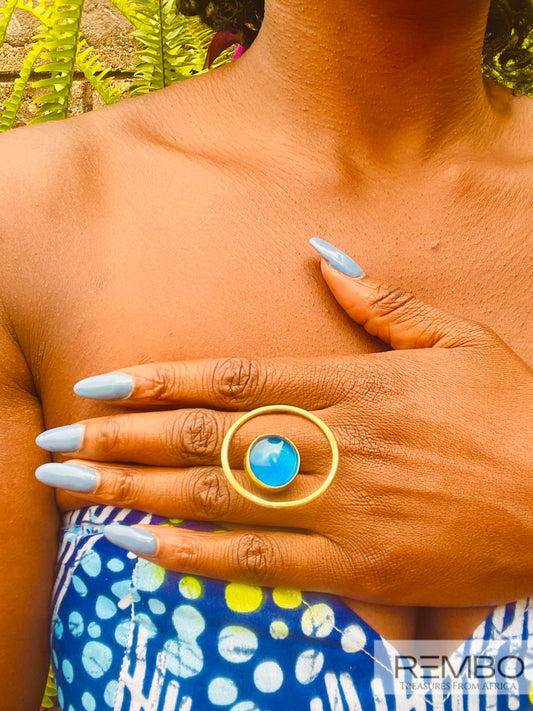 Célestelle - Bague Sphère Céleste en Laiton Doré et Verre Artisanale du Kenya - REMBO